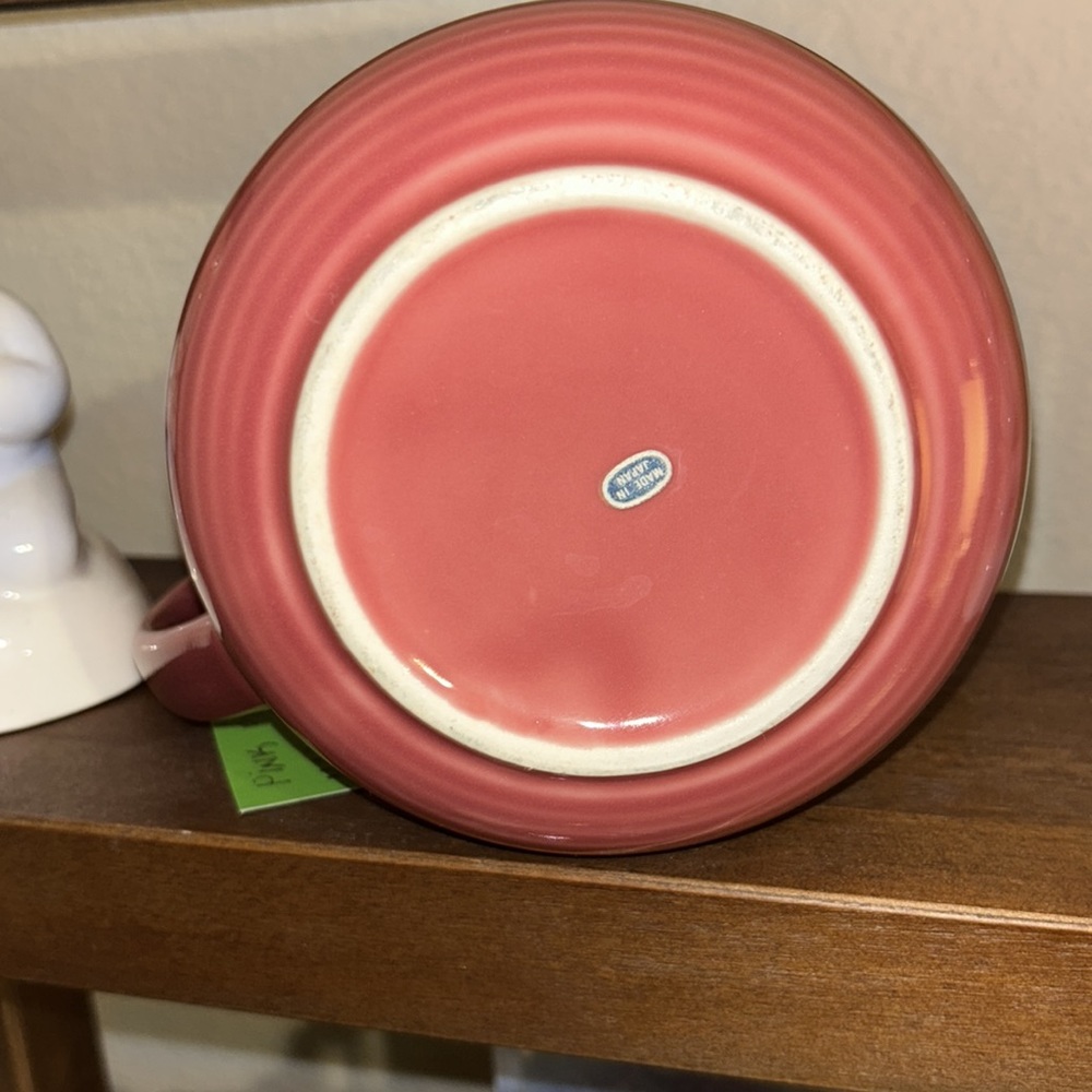 Vintage pink pitcher - Picture 3 of 7